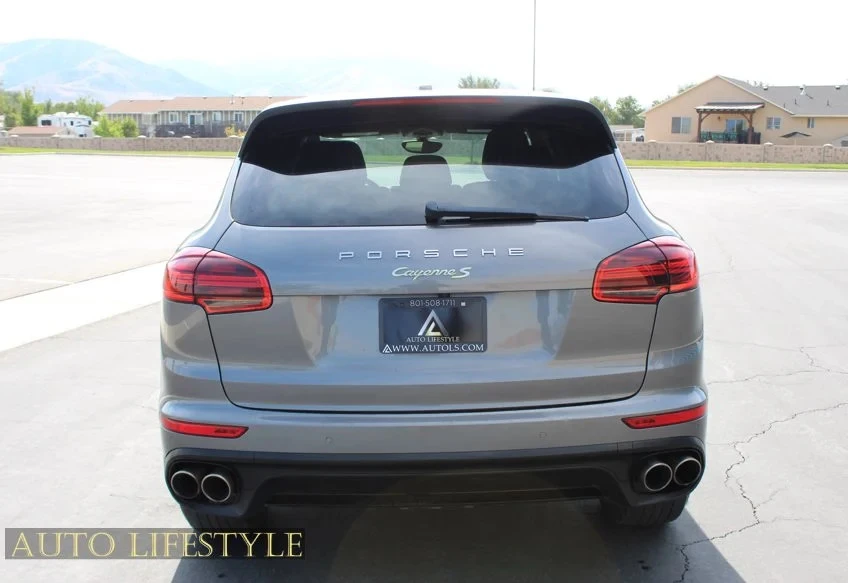 2015 Porsche 958 Cayenne - Image 13 of 31
