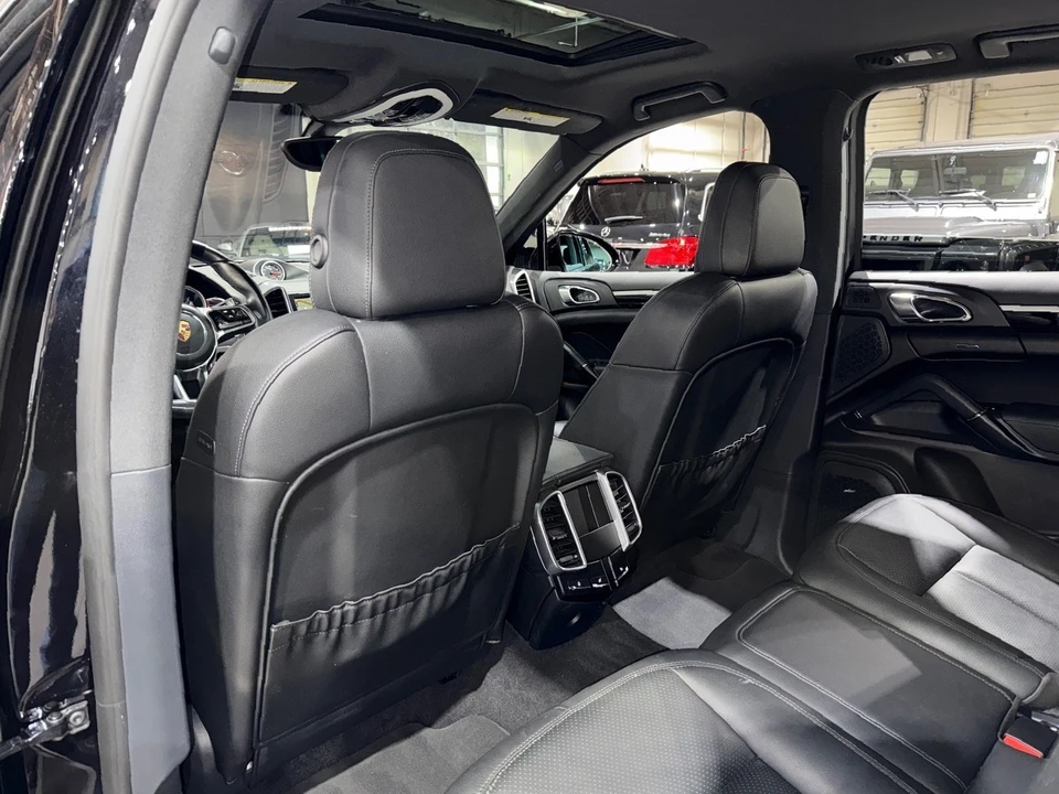 2015 Porsche 958 Cayenne S - Image 12 of 12