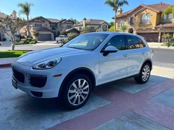 2015 Porsche 958 Cayenne S - Image 2 of 19