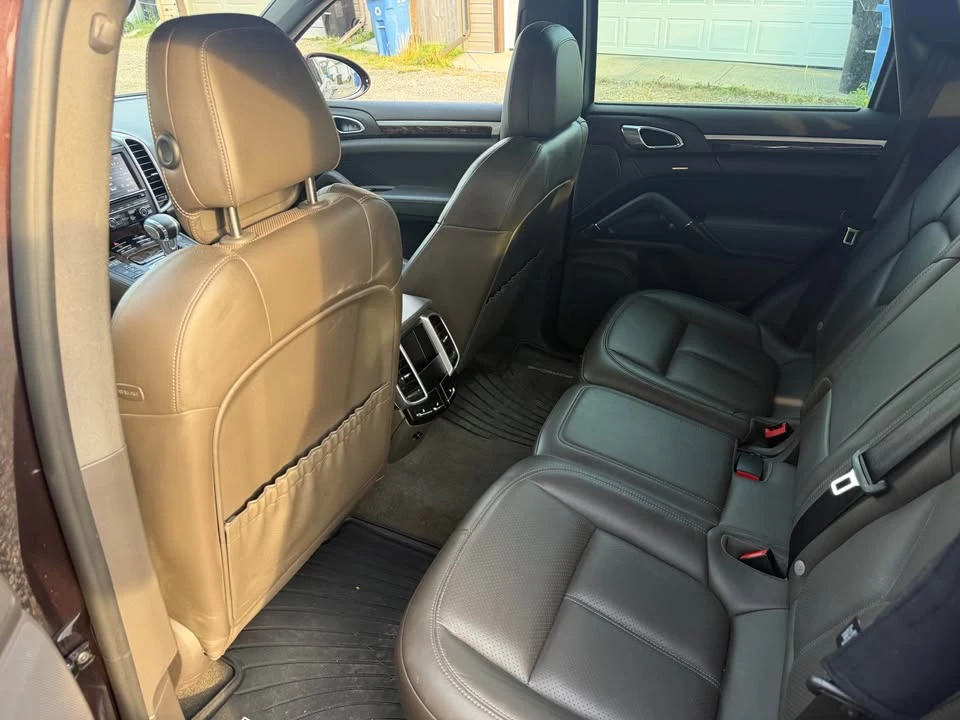 2015 Porsche 958 Cayenne S - Image 6 of 6