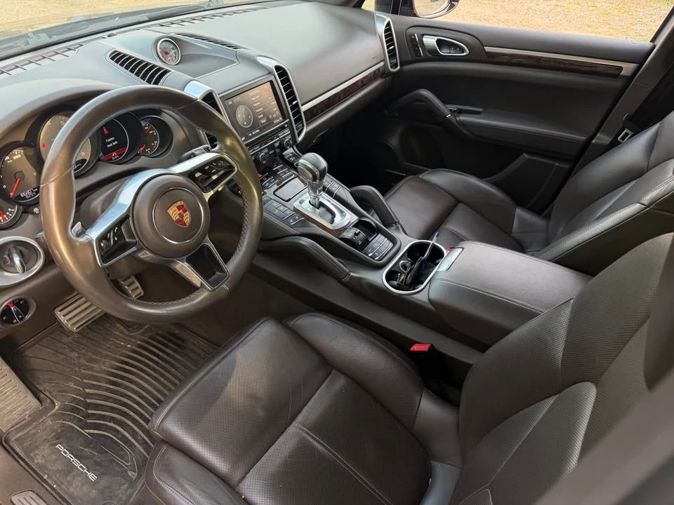 2015 Porsche 958 Cayenne S - Image 5 of 6
