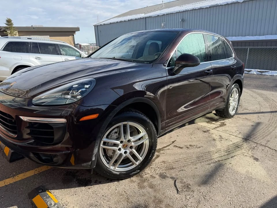 2015 Porsche 958 Cayenne S - Image 3 of 6