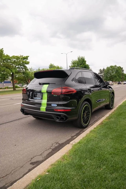 2015 Porsche 958 Cayenne S - Image 4 of 20