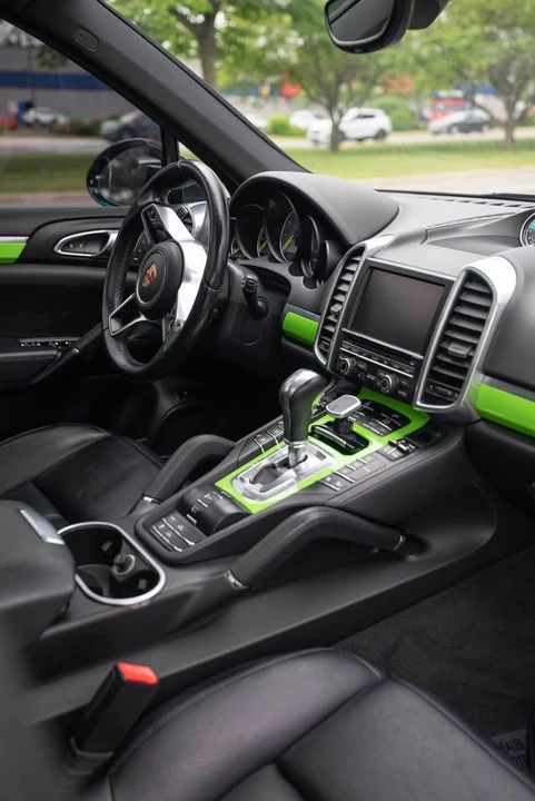 2015 Porsche 958 Cayenne S - Image 17 of 20