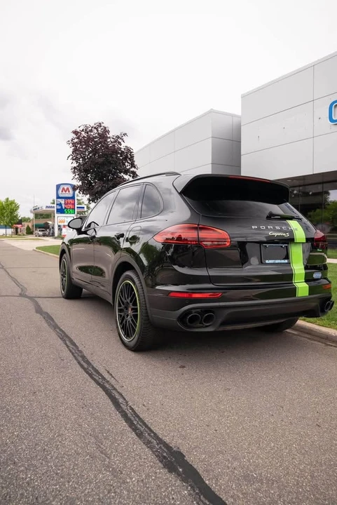2015 Porsche 958 Cayenne S - Image 2 of 20