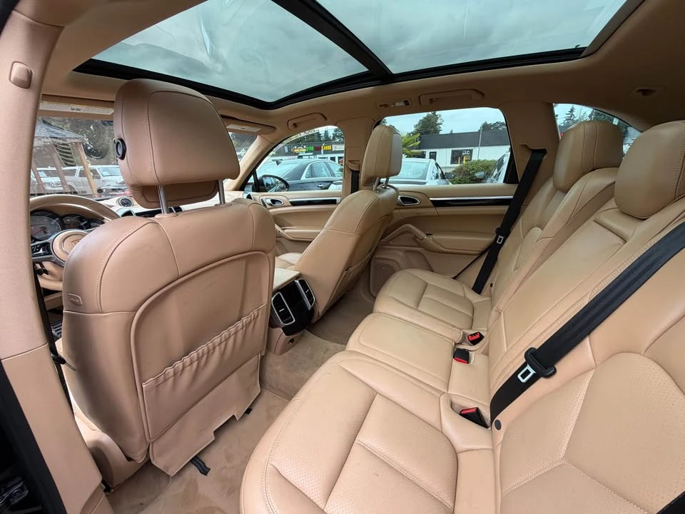 2015 Porsche 958 Cayenne S - Image 10 of 10