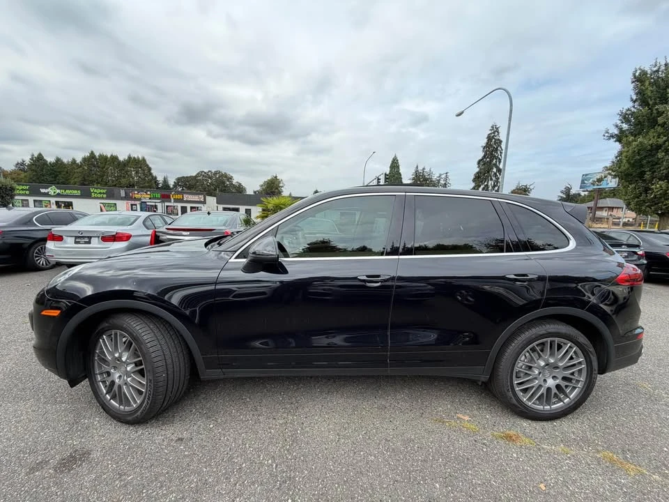 2015 Porsche 958 Cayenne S - Image 5 of 10