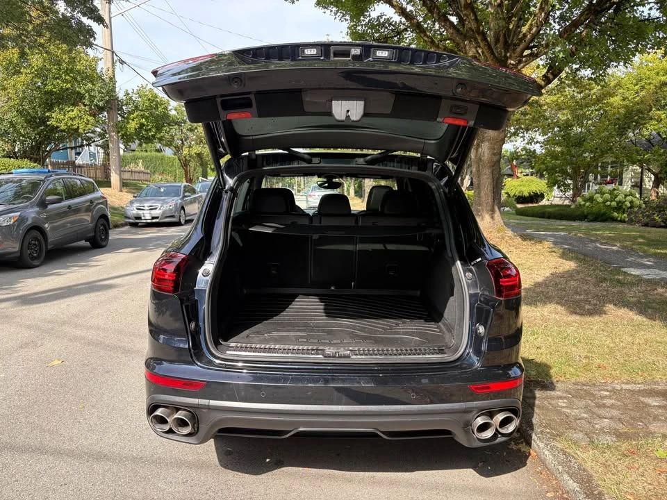 2015 Porsche 958 Cayenne S - Image 7 of 13