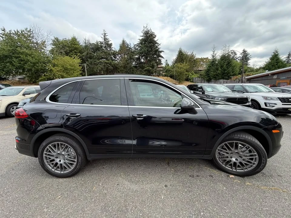 2015 Porsche 958 Cayenne S - Image 6 of 10