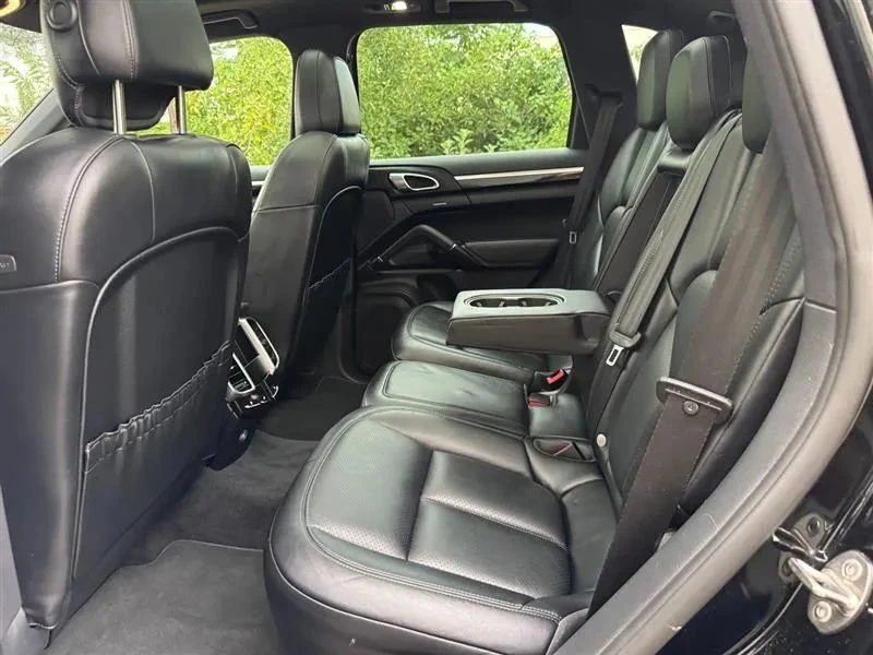2015 Porsche 958 Cayenne S - Image 13 of 20