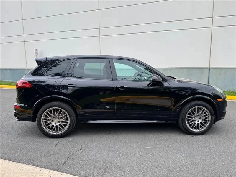 2015 Porsche 958 Cayenne S - Image 6 of 20