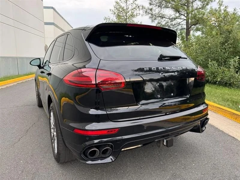 2015 Porsche 958 Cayenne S - Image 3 of 20