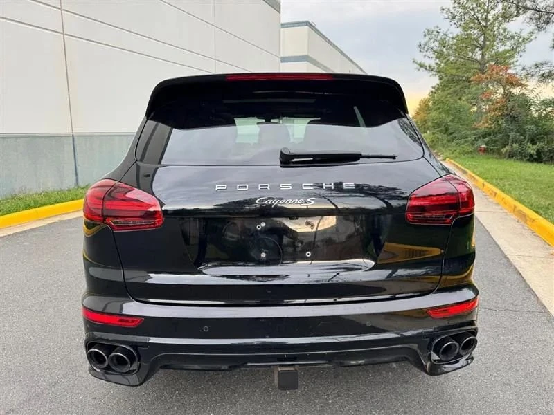 2015 Porsche 958 Cayenne S - Image 4 of 20
