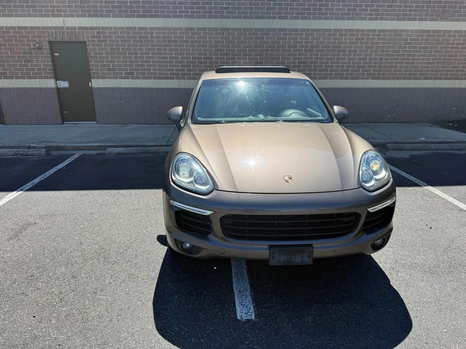 2015 Porsche 958 Cayenne S - Image 2 of 16