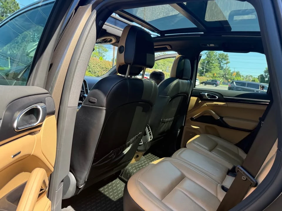 2015 Porsche 958 Cayenne S - Image 16 of 16