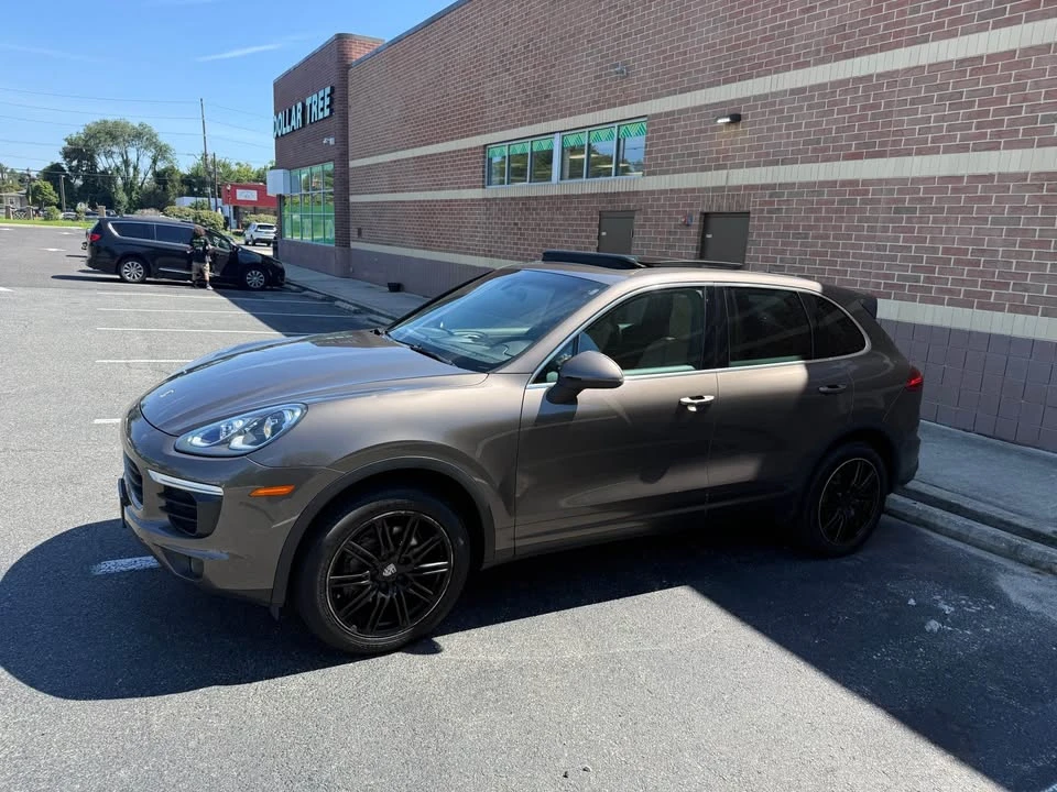 2015 Porsche 958 Cayenne S - Image 7 of 16