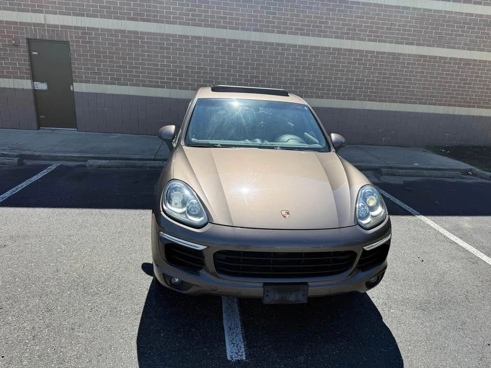 2015 Porsche 958 Cayenne S - Image 8 of 16