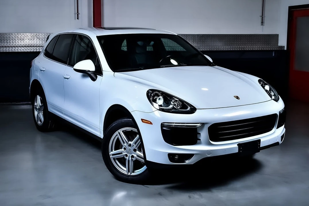 2015 Porsche 958 Cayenne S - Image 11 of 31
