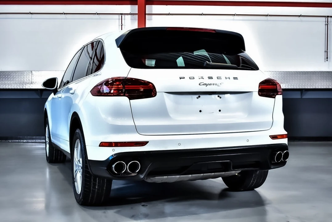2015 Porsche 958 Cayenne S - Image 21 of 31