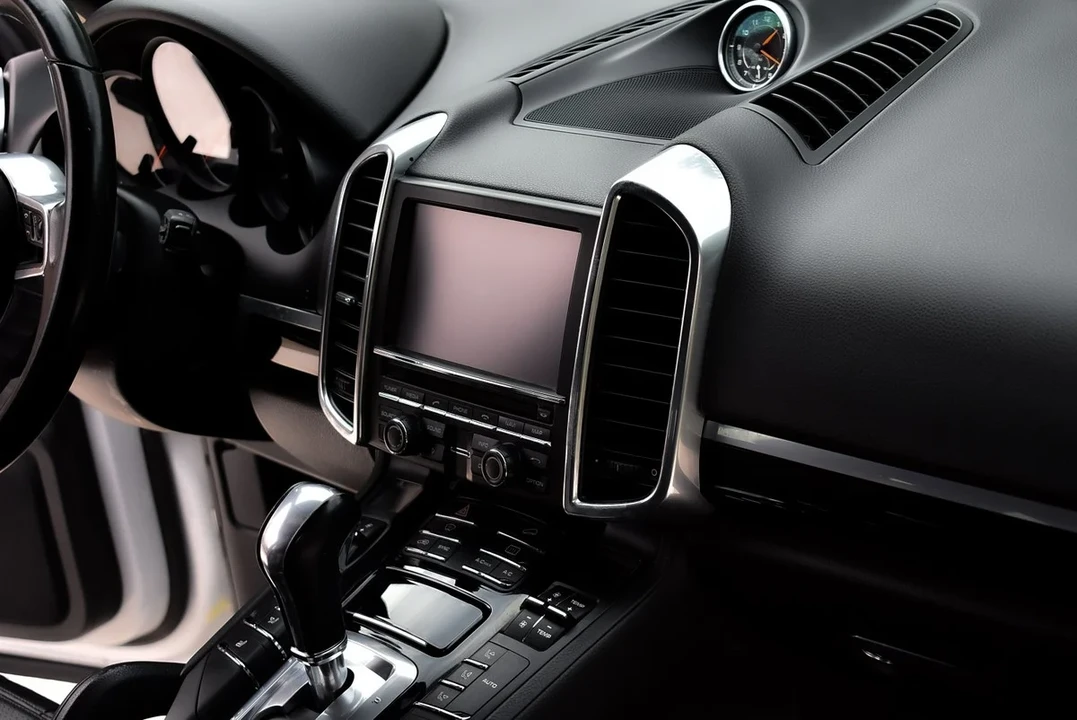 2015 Porsche 958 Cayenne S - Image 31 of 31