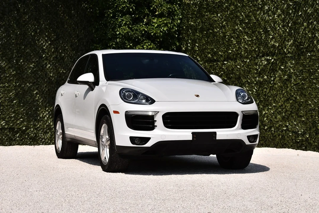 2015 Porsche 958 Cayenne S - Image 4 of 31