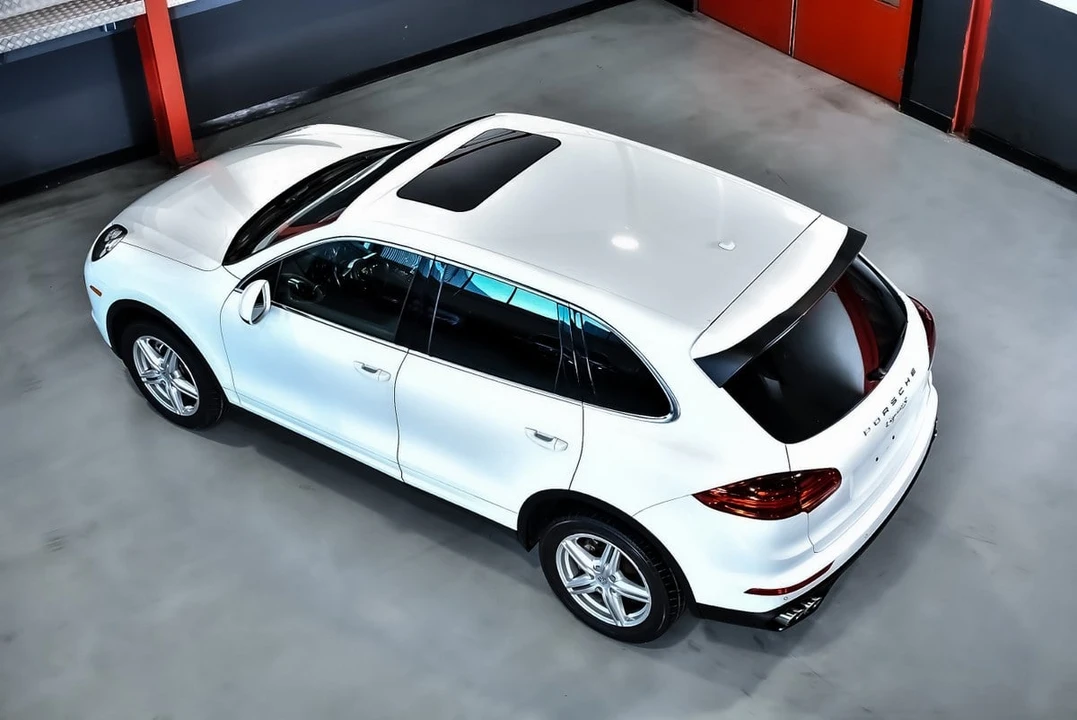 2015 Porsche 958 Cayenne S - Image 27 of 31