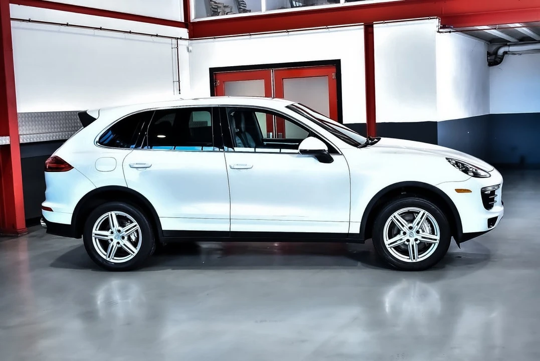 2015 Porsche 958 Cayenne S - Image 15 of 31
