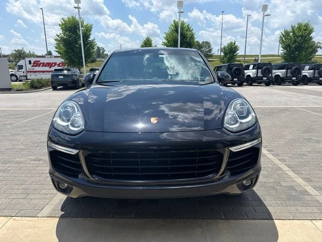 2015 Porsche 958 Cayenne S - Image 2 of 14