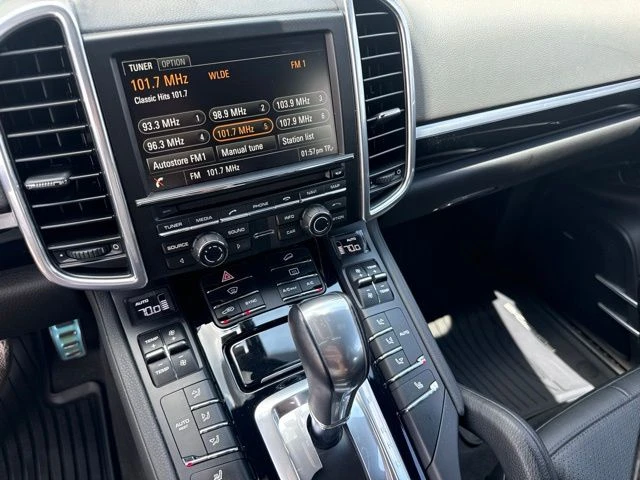 2015 Porsche 958 Cayenne S - Image 12 of 14