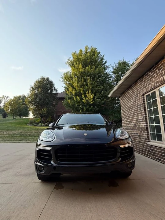 2015 Porsche 958 Cayenne S - Image 3 of 16