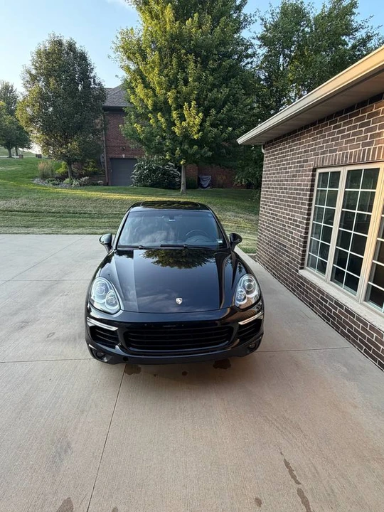 2015 Porsche 958 Cayenne S - Image 4 of 16