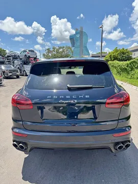2015 Porsche Cayenne S Sport Utility 4D