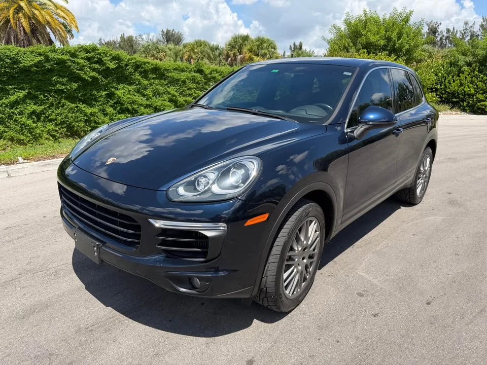 2015 Porsche 958 Cayenne S - Image 4 of 10