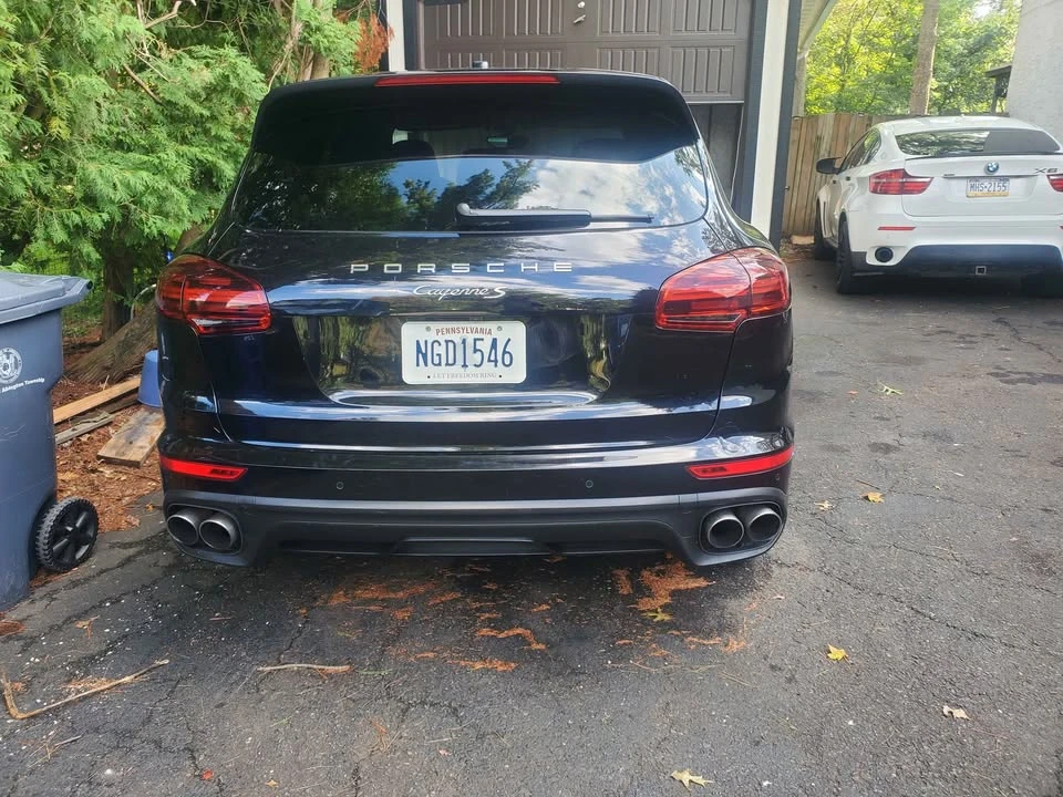 2015 Porsche 958 Cayenne S - Image 3 of 10