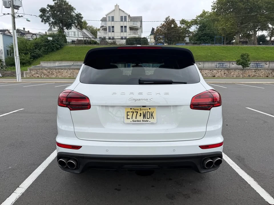2015 Porsche 958 Cayenne S - Image 4 of 17