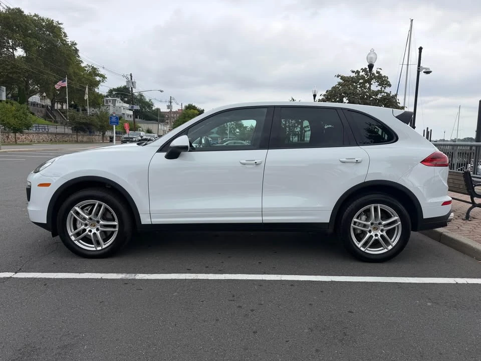 2015 Porsche 958 Cayenne S - Image 6 of 17