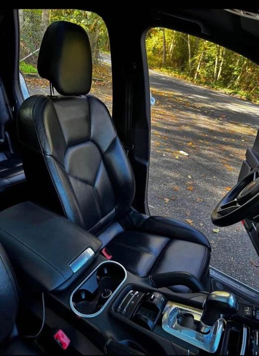 2015 Porsche 958 Cayenne S - Image 6 of 12
