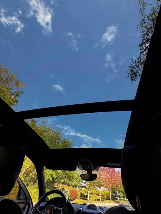 2015 Porsche 958 Cayenne S - Image 10 of 12