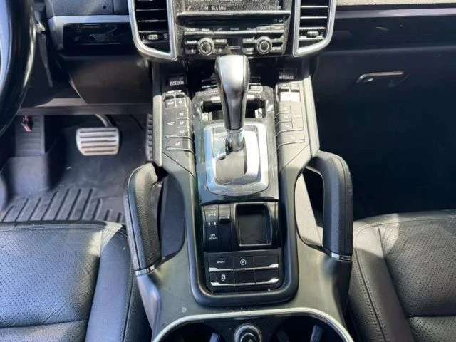 2015 Porsche 958 Cayenne S - Image 17 of 21