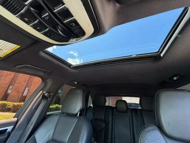 2015 Porsche 958 Cayenne S - Image 18 of 21