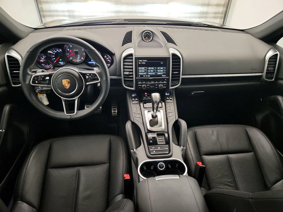 2015 Porsche 958 Cayenne S - Image 10 of 27