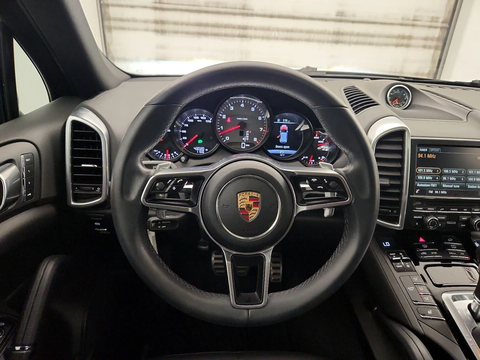 2015 Porsche 958 Cayenne S - Image 11 of 27