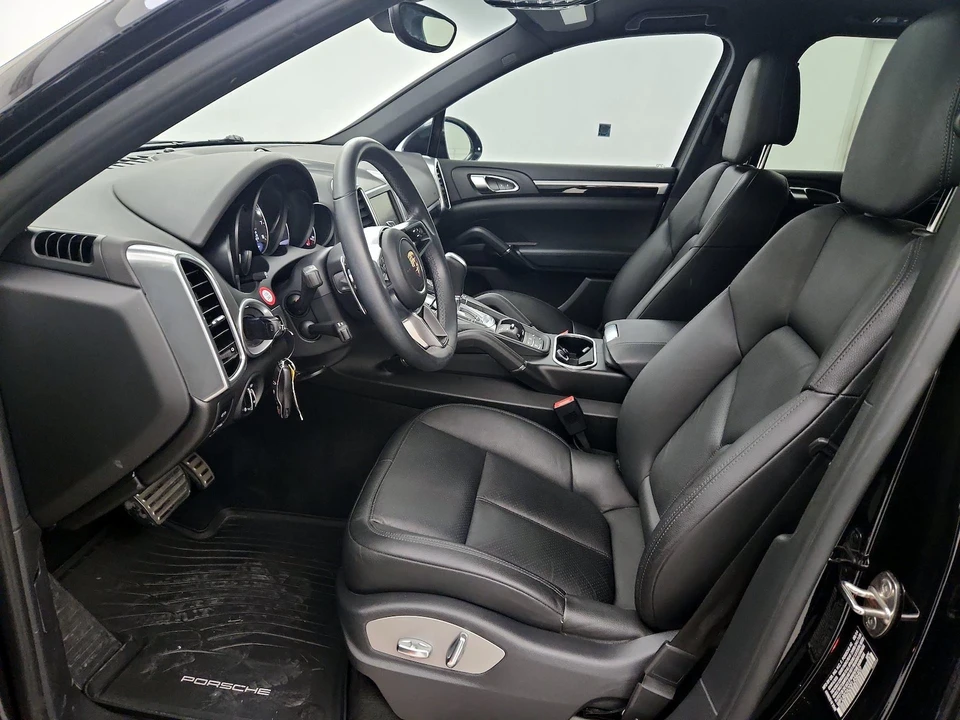 2015 Porsche 958 Cayenne S - Image 12 of 27