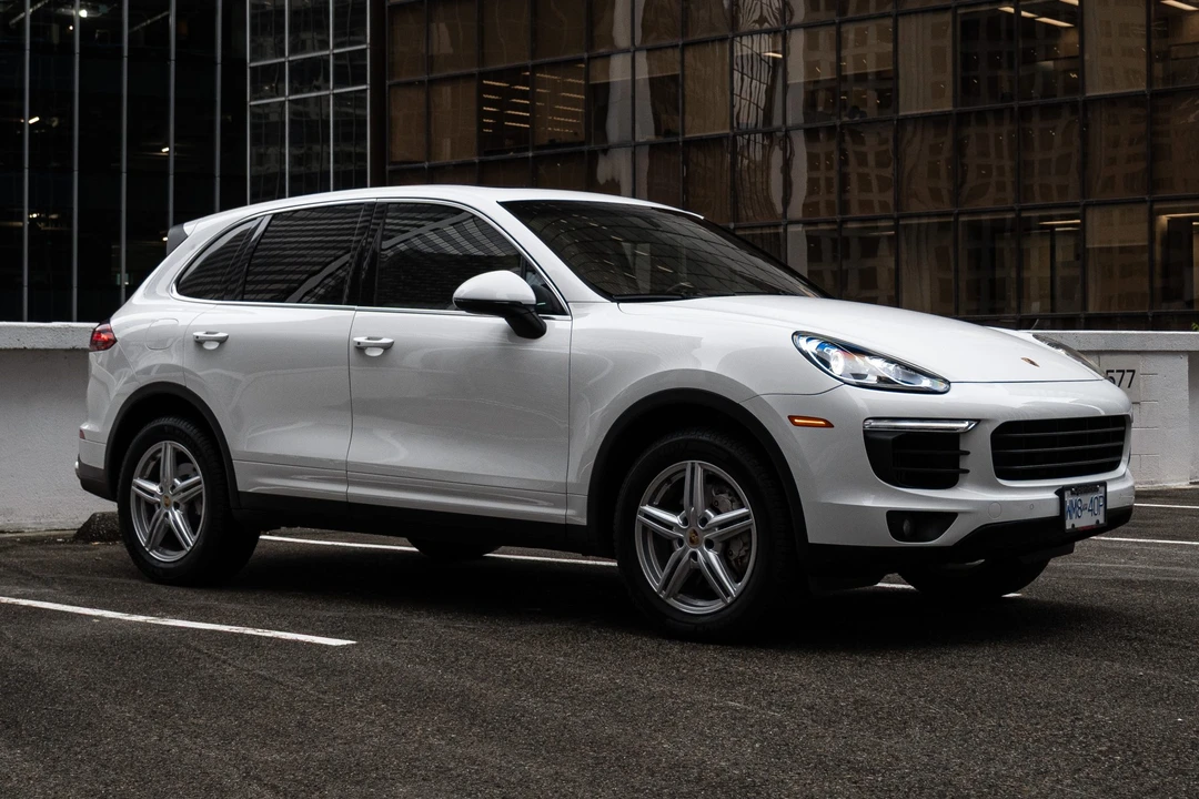 2015 Porsche 958 Cayenne S - Image 17 of 31