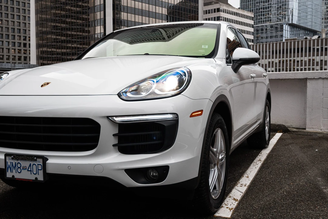 2015 Porsche 958 Cayenne S - Image 19 of 31