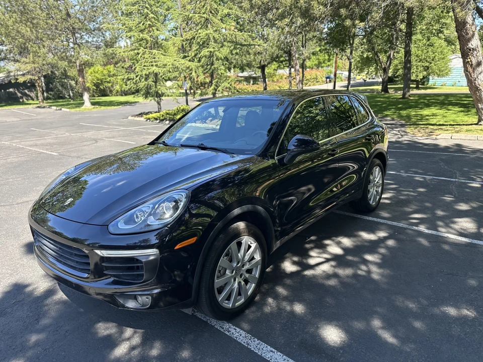 2015 Porsche 958 Cayenne S - Image 6 of 31