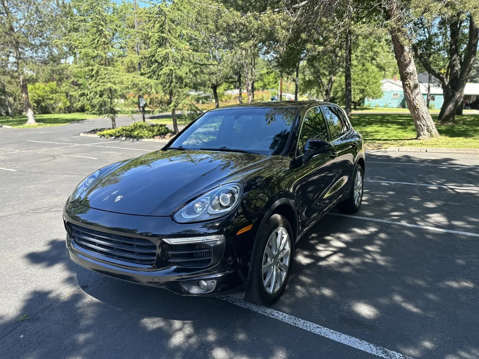 2015 Porsche 958 Cayenne S - Image 5 of 31