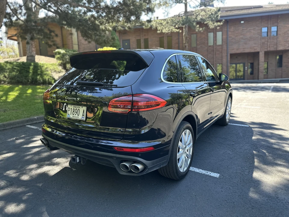 2015 Porsche 958 Cayenne S - Image 28 of 31