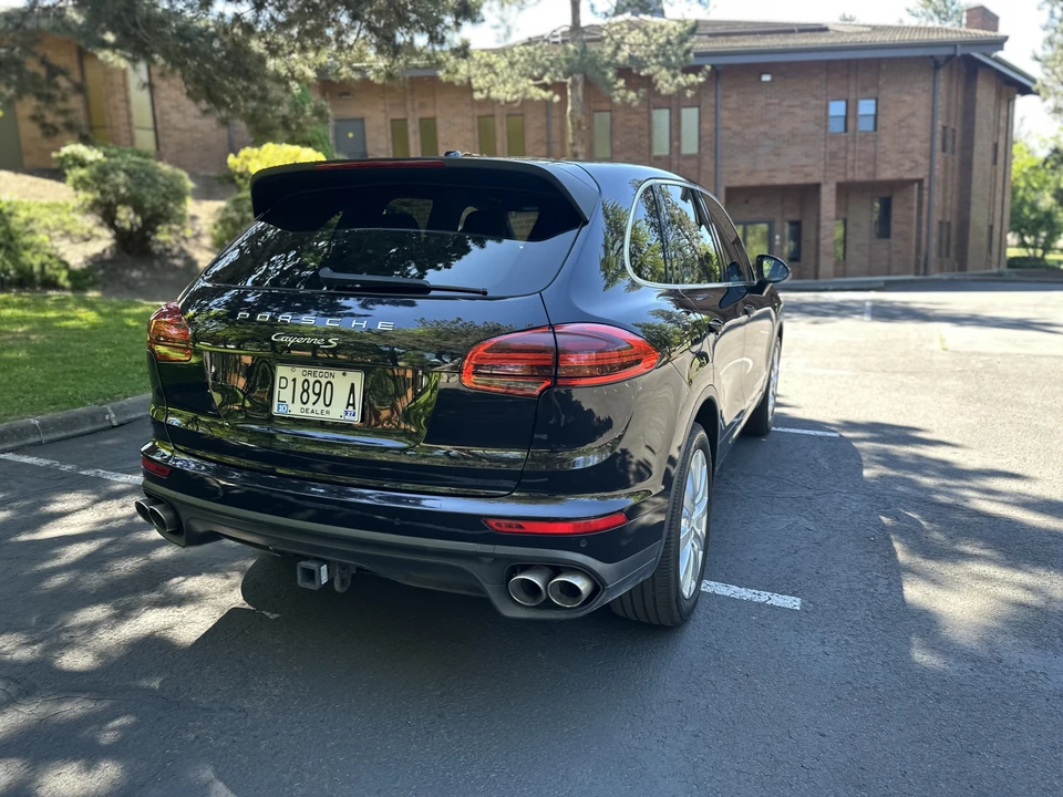 2015 Porsche 958 Cayenne S - Image 26 of 31