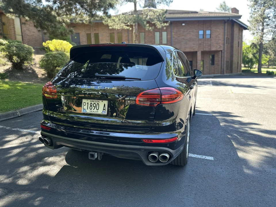2015 Porsche 958 Cayenne S - Image 25 of 31